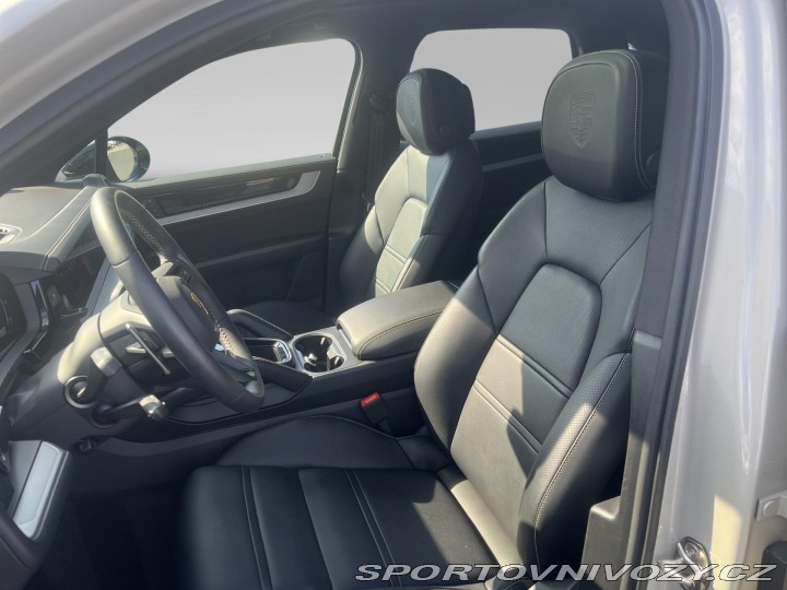 Porsche Cayenne E-hybrid 2025