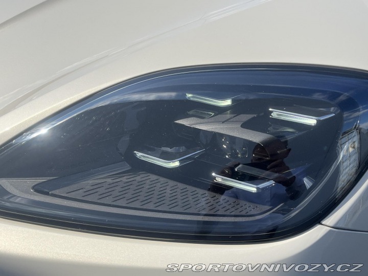 Porsche Cayenne E-hybrid 2025