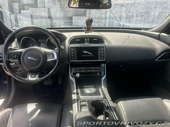 Jaguar XE 2.0D, 120KW, R SPORT 2016
