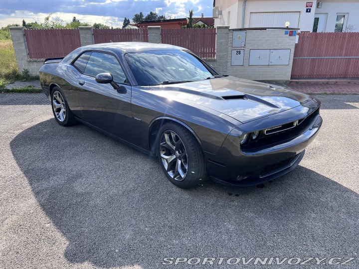Dodge Challenger R/T 5,7 HEMI 2016