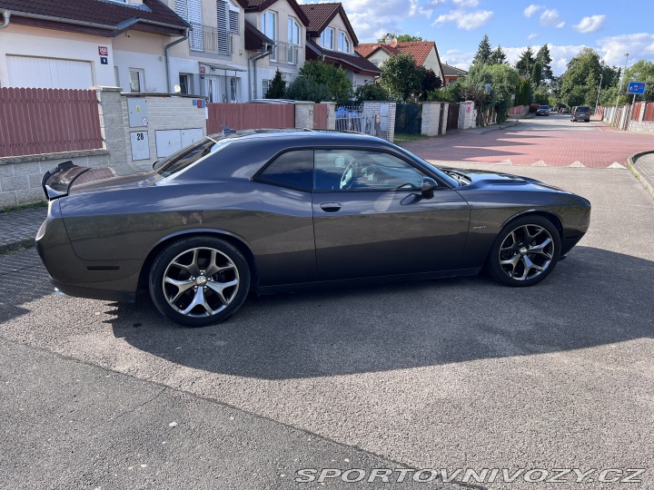 Dodge Challenger R/T 5,7 HEMI 2016