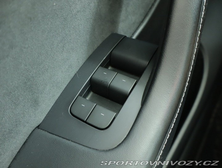 Tesla Model Y Long Range AWD 79kWh 2022