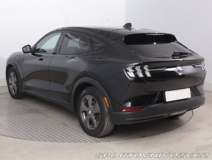 Ford Mustang Mach-E  Standard Range RW 2021