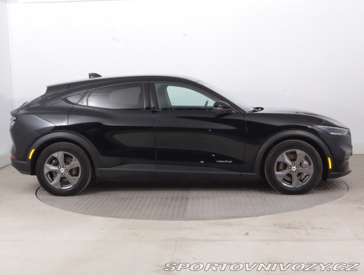 Ford Mustang Mach-E  Standard Range RW 2021