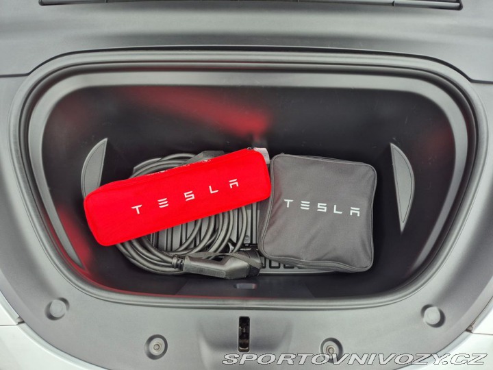 Tesla Model Y L.R. Dual Motor 378 kW (O 2022