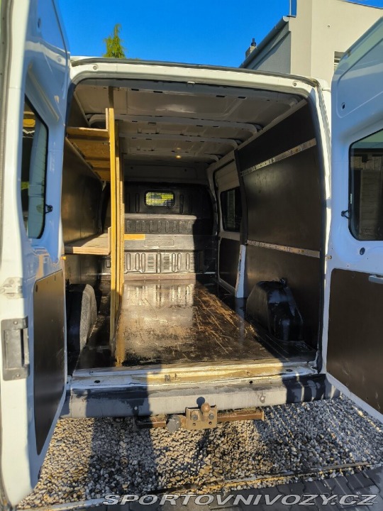 Ford Ostatní modely Transit 2,2   350L 2013
