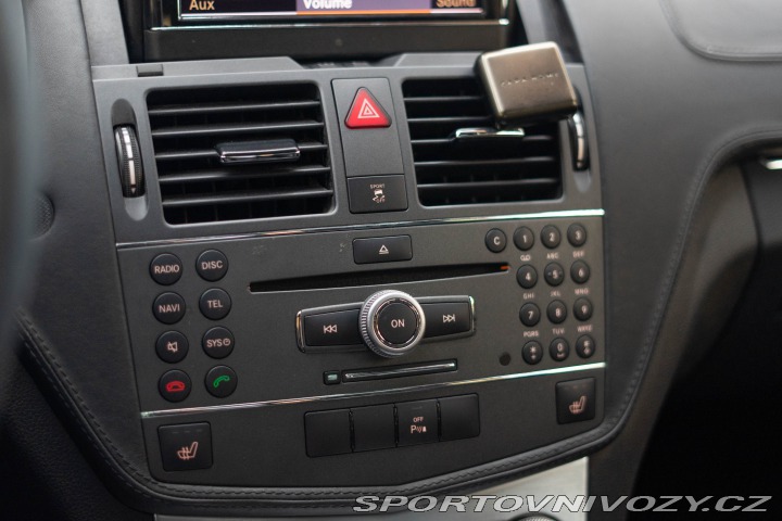 Mercedes-Benz C 63 AMG kombi 2010