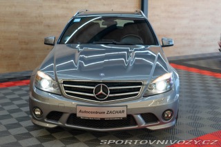 Mercedes-Benz C 63 AMG kombi 2010