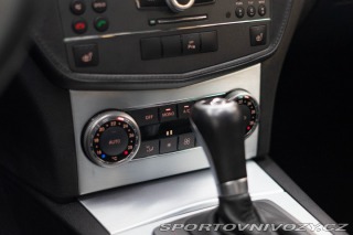 Mercedes-Benz C 63 AMG kombi 2010