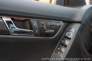 Mercedes-Benz C 63 AMG kombi 2010