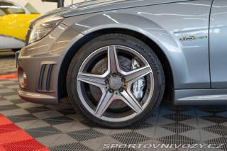 Mercedes-Benz C 63 AMG kombi 2010