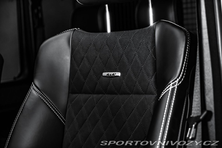 Mercedes-Benz Ostatní modely Třídy G 4x4 2 AMG Designo Carbon 2017