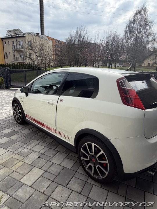 Abarth Grande Punto 1.4t-jet 114kw 2010