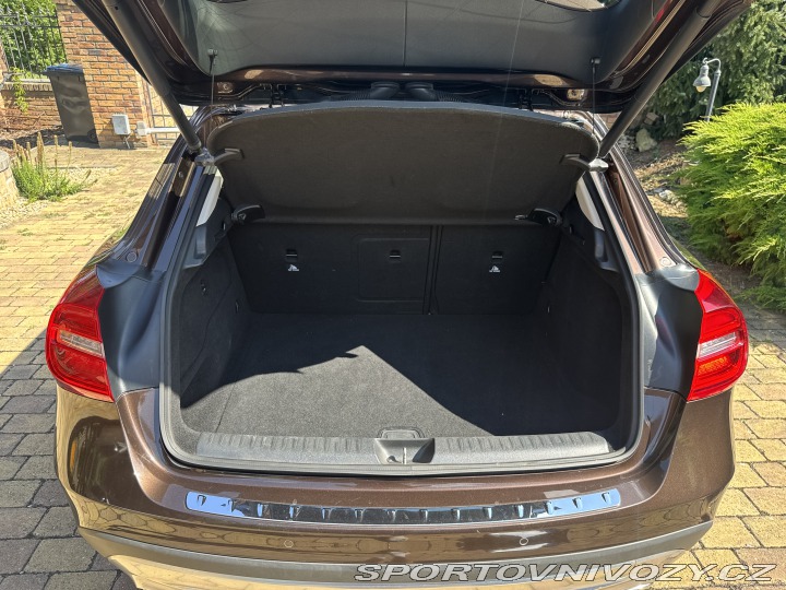 Mercedes-Benz Ostatní modely GLA 220CDI 4 MATIC 2014