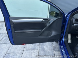 Volkswagen Golf 2,0 TSI 271PS  R M/T 4x4 2010