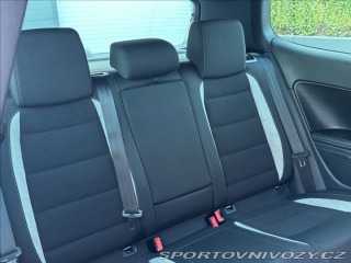 Volkswagen Golf 2,0 TSI 271PS  R M/T 4x4 2010