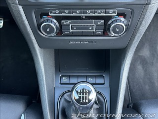 Volkswagen Golf 2,0 TSI 271PS  R M/T 4x4 2010