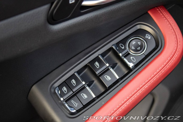 Porsche Macan PDK / 195kW / A7 / ZÁRUK 2024