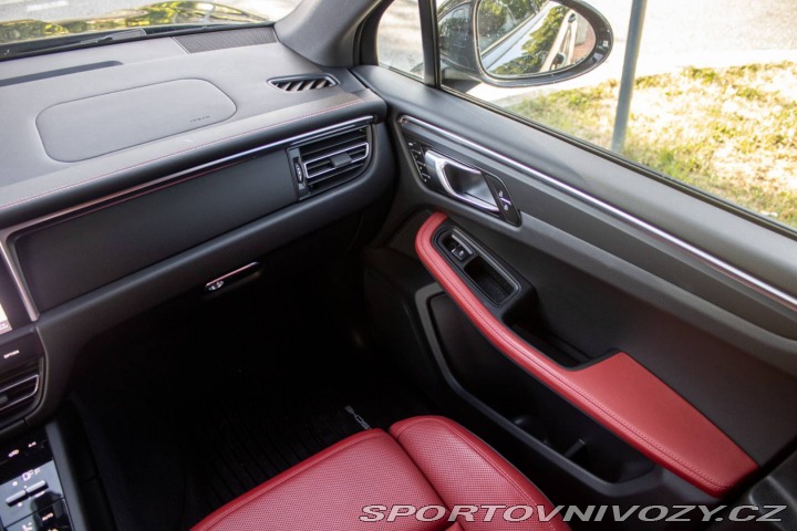 Porsche Macan PDK / 195kW / A7 / ZÁRUK 2024