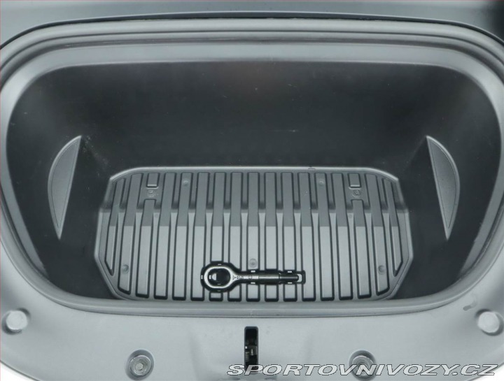 Tesla Model Y Long Range AWD 75kWh, SoH 2021