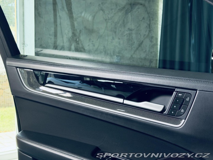 Porsche Cayenne S LIGHTWEIGHT CARBON HUD 2024