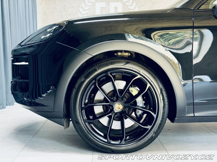 Porsche Cayenne S LIGHTWEIGHT CARBON HUD 2024