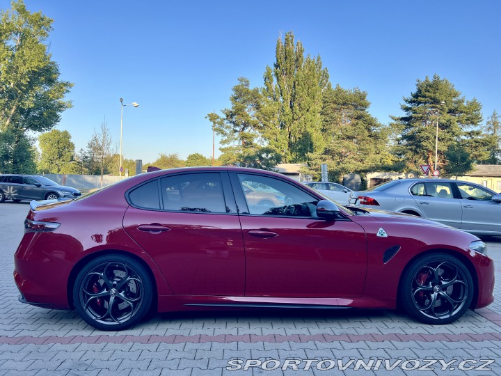 Alfa Romeo Giulia Quadrifoglio 2.9V6BiTurbo 2022