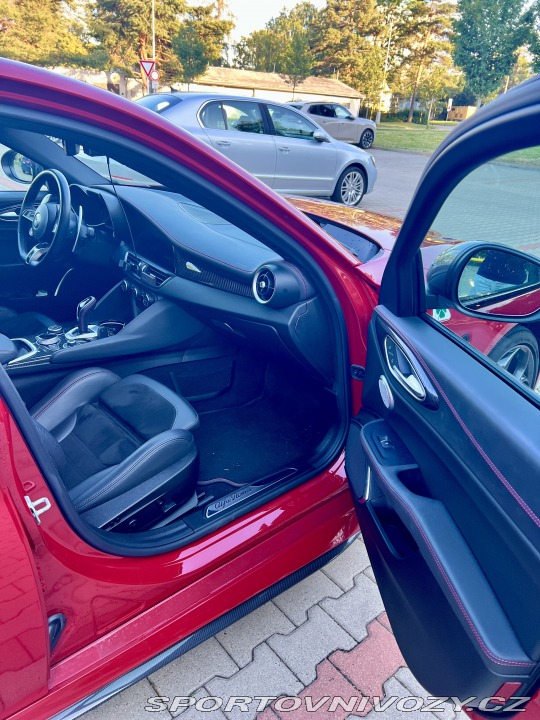 Alfa Romeo Giulia Quadrifoglio 2.9V6BiTurbo 2022