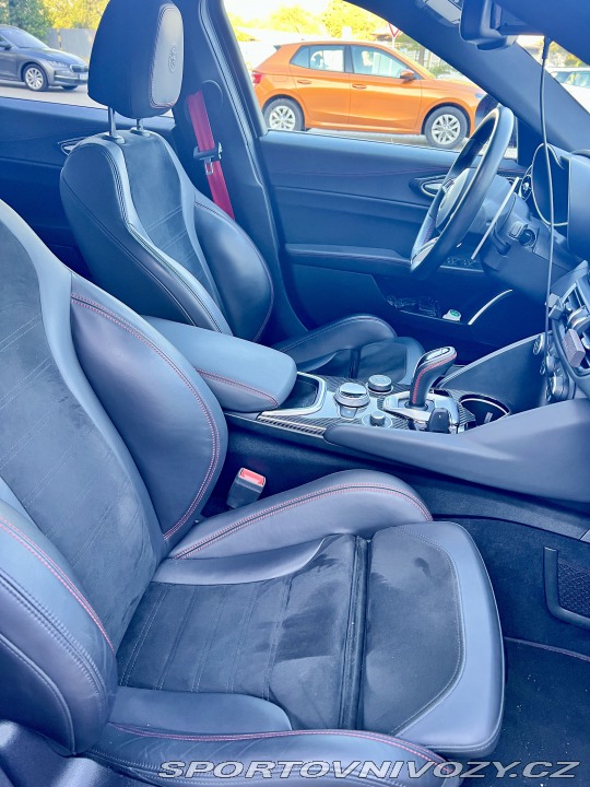 Alfa Romeo Giulia Quadrifoglio 2.9V6BiTurbo 2022