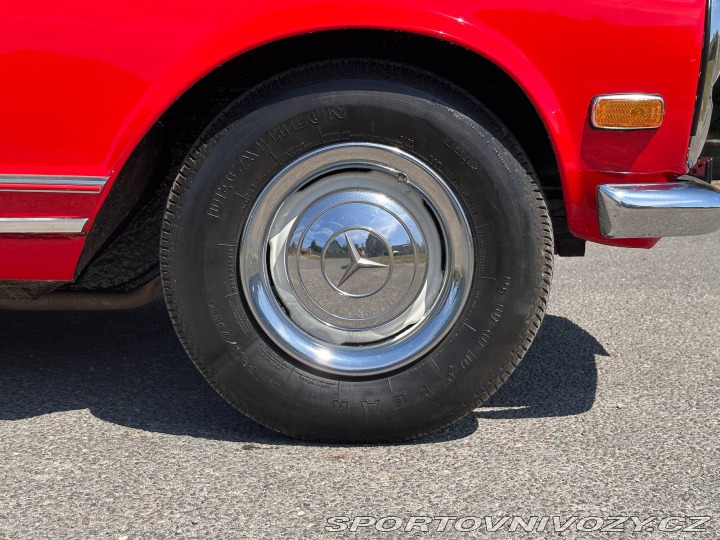 Mercedes-Benz SL 230SL Pagoda 1966