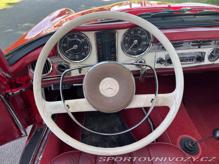Mercedes-Benz SL 230SL Pagoda 1966