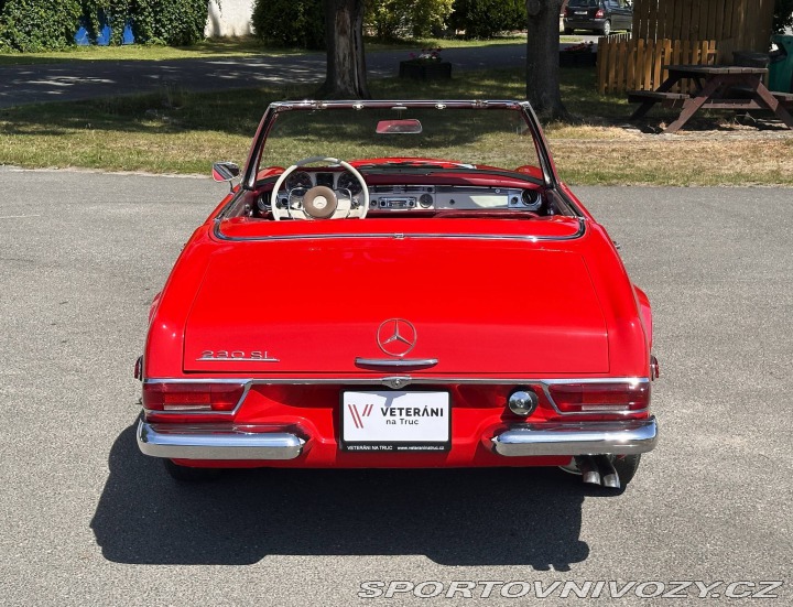 Mercedes-Benz SL 230SL Pagoda 1966
