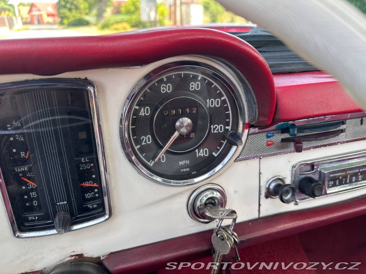 Mercedes-Benz SL 230SL Pagoda 1966