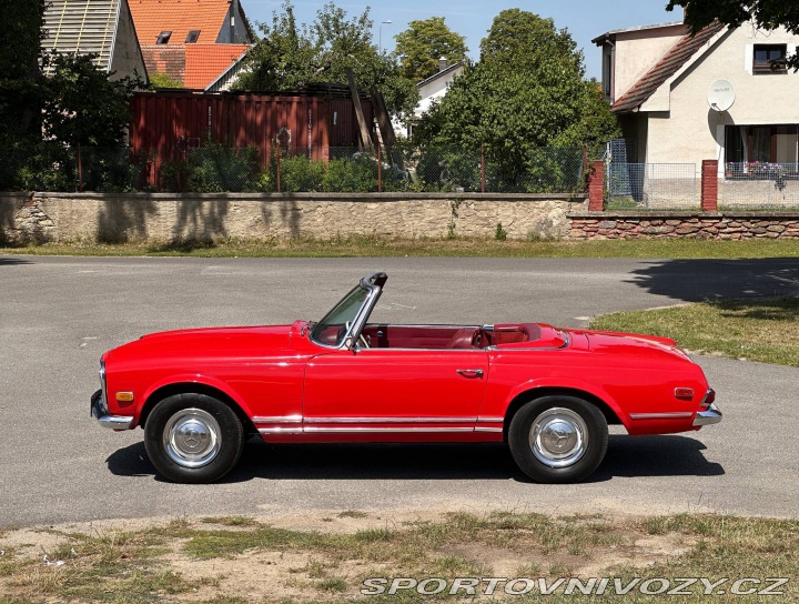 Mercedes-Benz SL 230SL Pagoda 1966