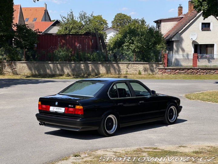 BMW M5 E34 1989