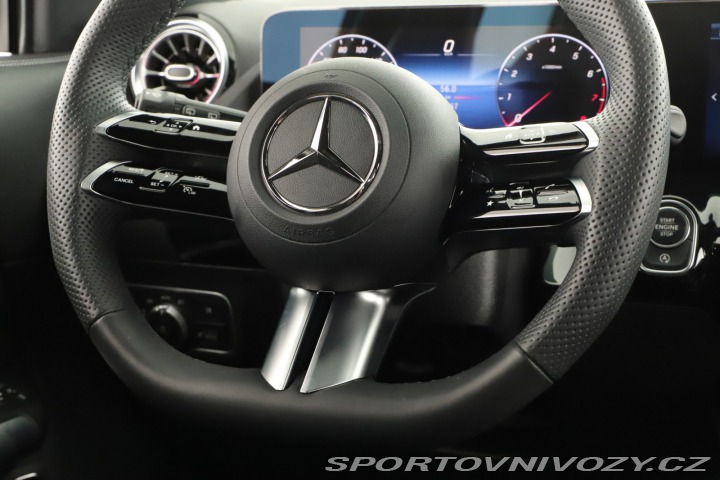 Mercedes-Benz Ostatní modely GLA AMG line GLA 220 4MATIC 2026