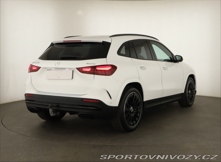 Mercedes-Benz Ostatní modely GLA AMG line GLA 220 4MATIC 2026