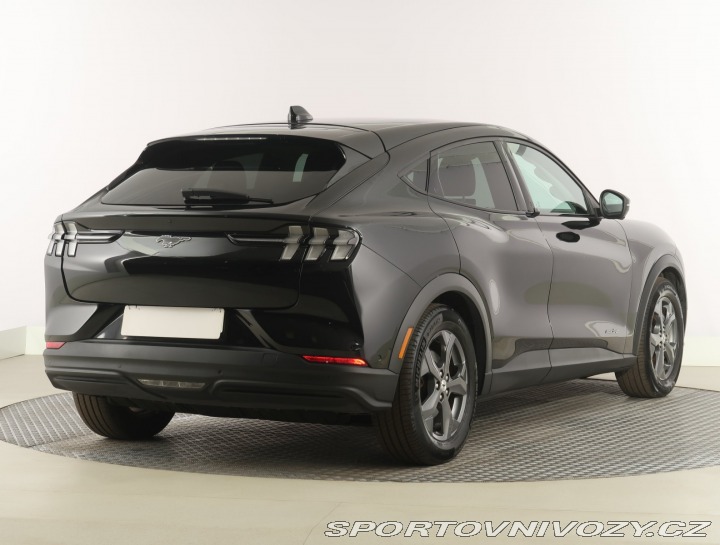 Ford Mustang Mach-E Standard Range RW 2021