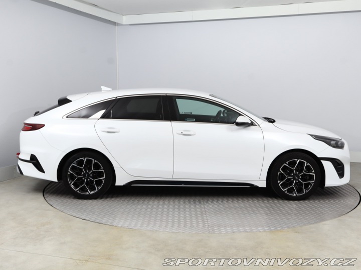 Kia ProCeed GT-Line 1.5 T-GDI 2021