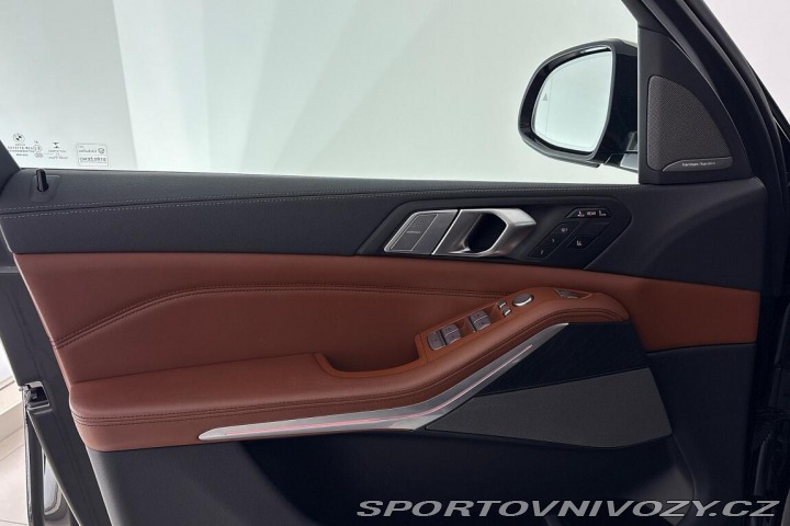BMW X7 M50i 2021