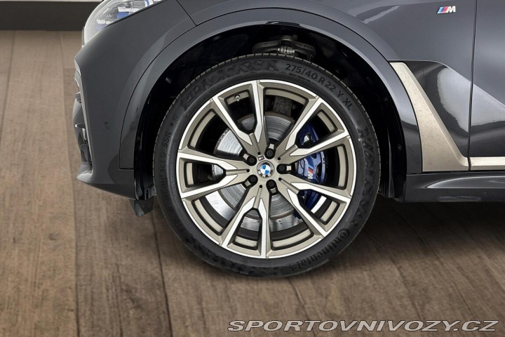 BMW X7 M50i 2021