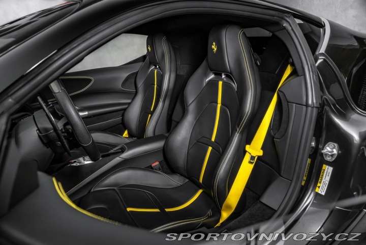 Ferrari SF90 2021