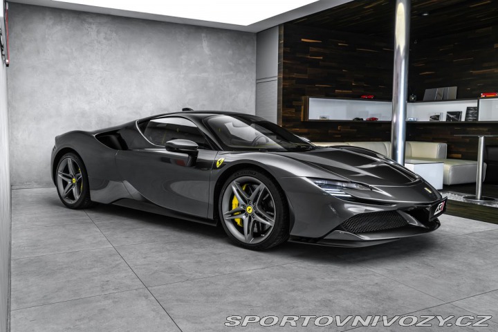 Ferrari SF90 2021
