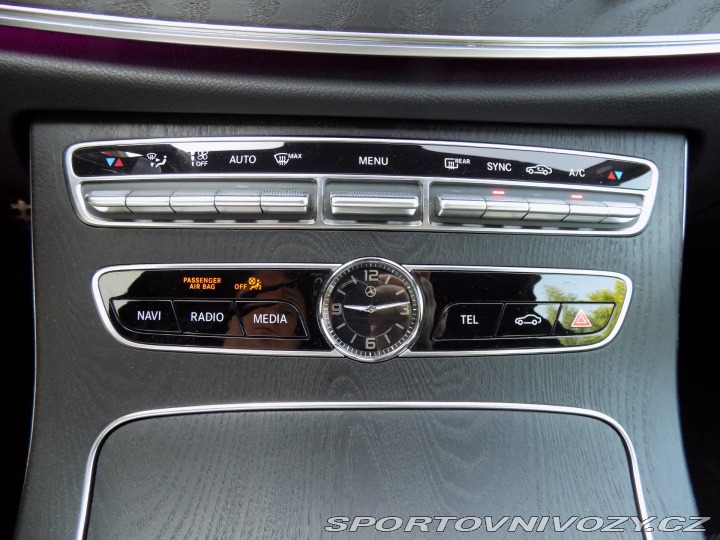 Mercedes-Benz E 53AMG/4-Matic/1.Maj.ČR/Le 2019
