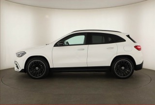 Mercedes-Benz  GLA 220 4MATIC, AMG LINE