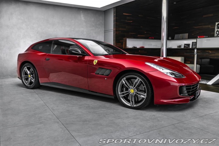 Ferrari GTC4Lusso 2018