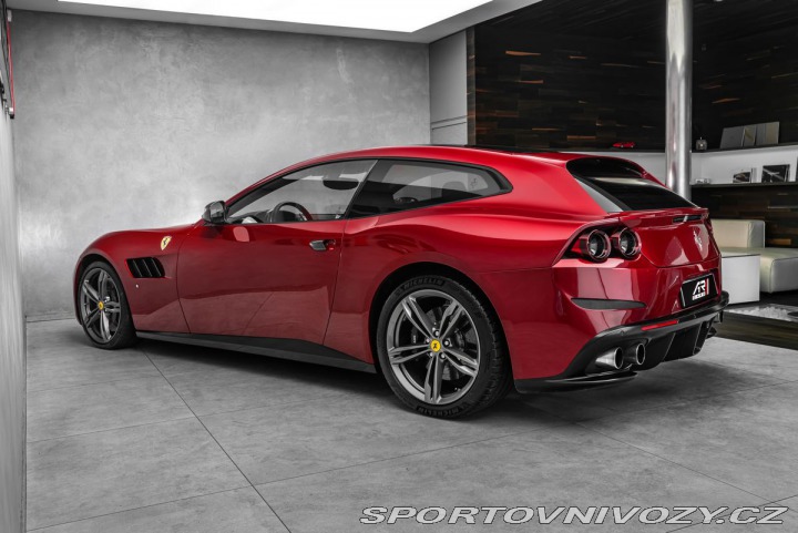 Ferrari GTC4Lusso 2018