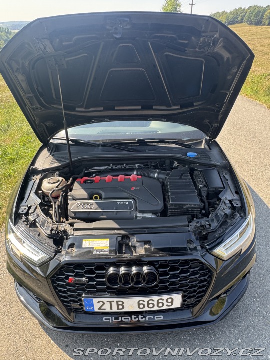 Audi RS3  2017