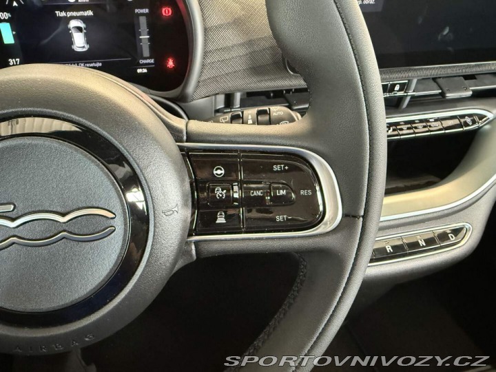 Fiat 500 500e Giorgio Armani Hatch 2025