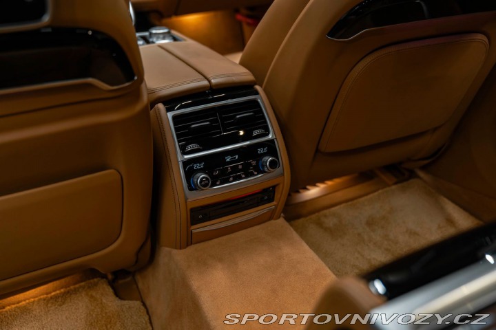 BMW 7 Li xDrive 2017